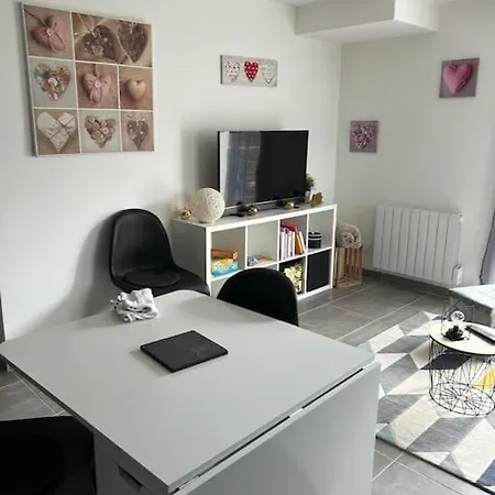 Apartment Cosy Avec 1 Place De Parking Privee